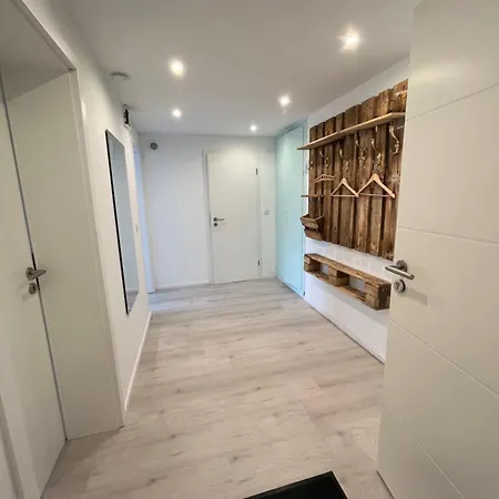 Moderne Ferienwohnung Mit Guter Ausstattung Und Self Checkin Bodenwerder Exterior photo